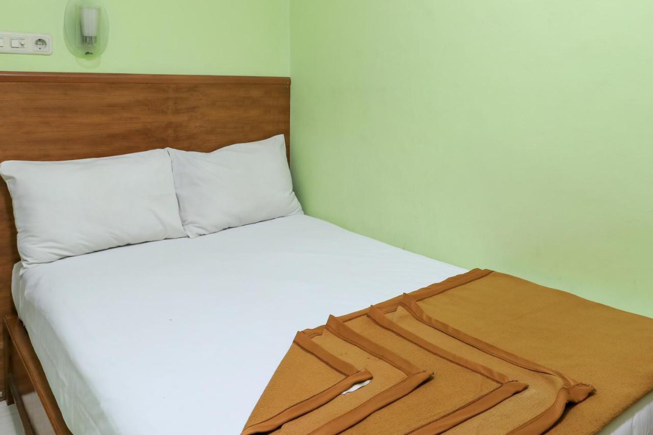Hotel Prisma Sidoarjo Bagian luar foto
