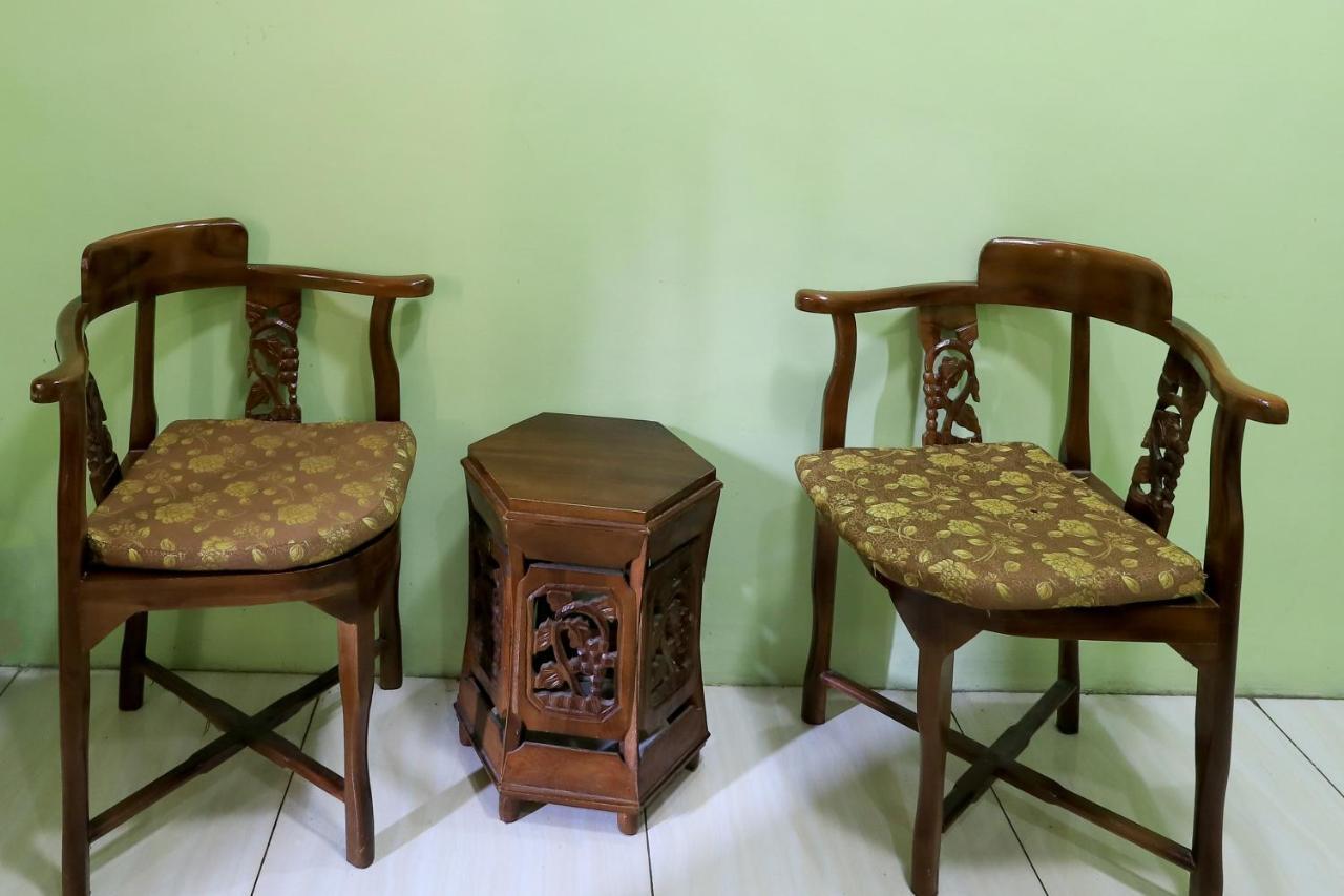 Hotel Prisma Sidoarjo Bagian luar foto